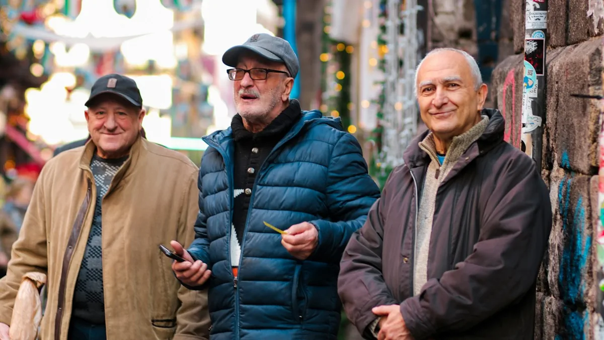 Noch mal eine Runde mit alten Freunden drehen, bevor es zur Weihnachtsfeier geht. Foto: Pakriti Khajuria auf unsplash.com Noch mal eine Runde mit alten Freunden drehen, bevor es zur Weihnachtsfeier geht. Foto: Pakriti Khajuria auf unsplash.com